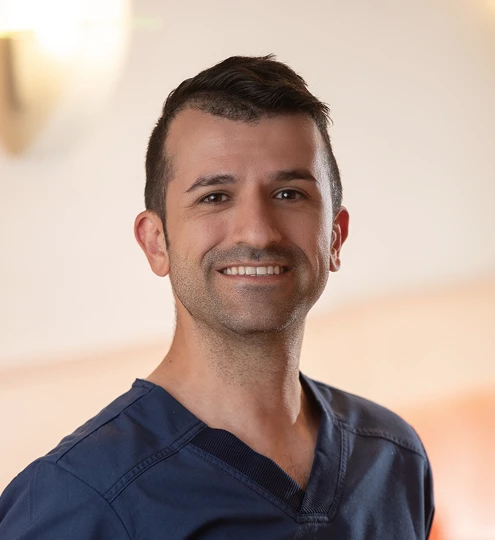 Dr. Khandan Dezfully Alireza (Oli)